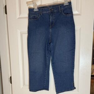 Gloria Vanderbilt Blue Cropped Jeans